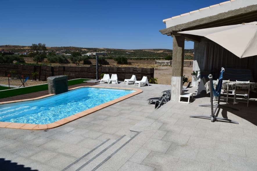 outdoor courtyard